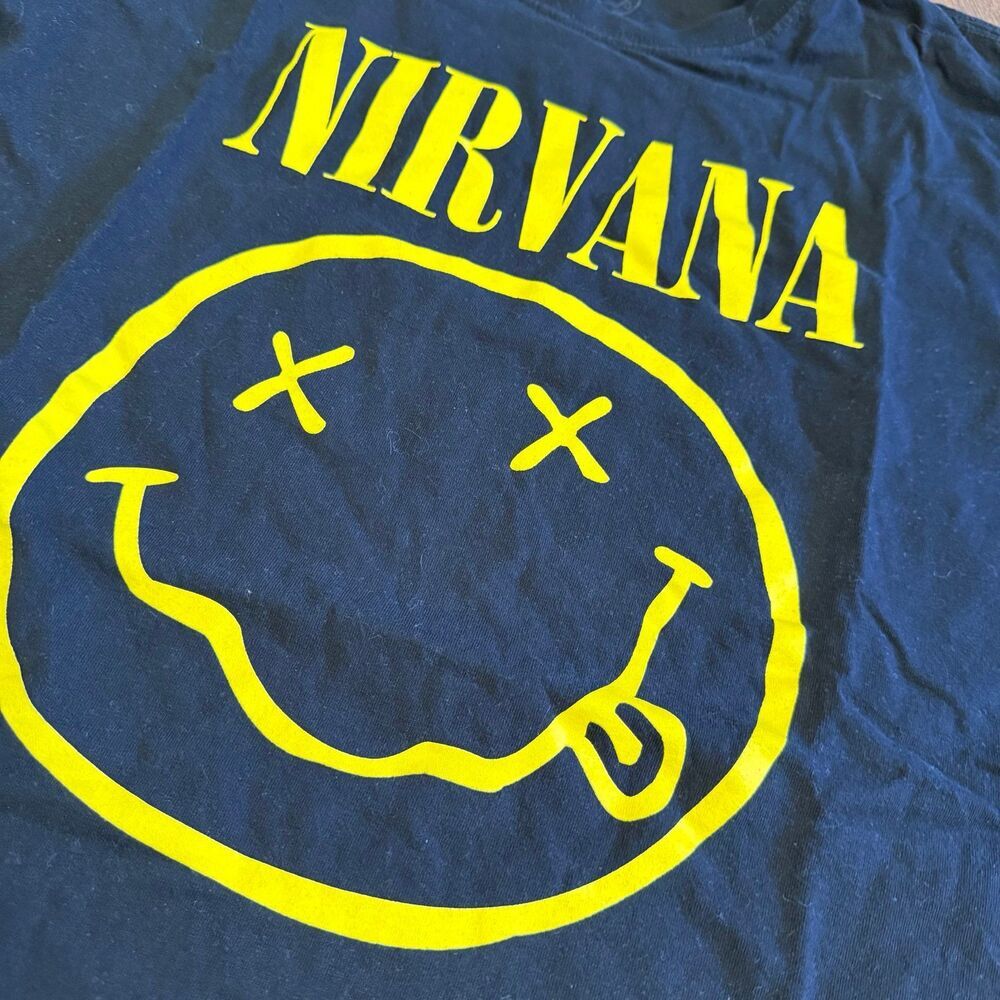 Nirvana Smiley Face Band Tee – Distressed Grunge Style – 2XL - Picture 2 of 7